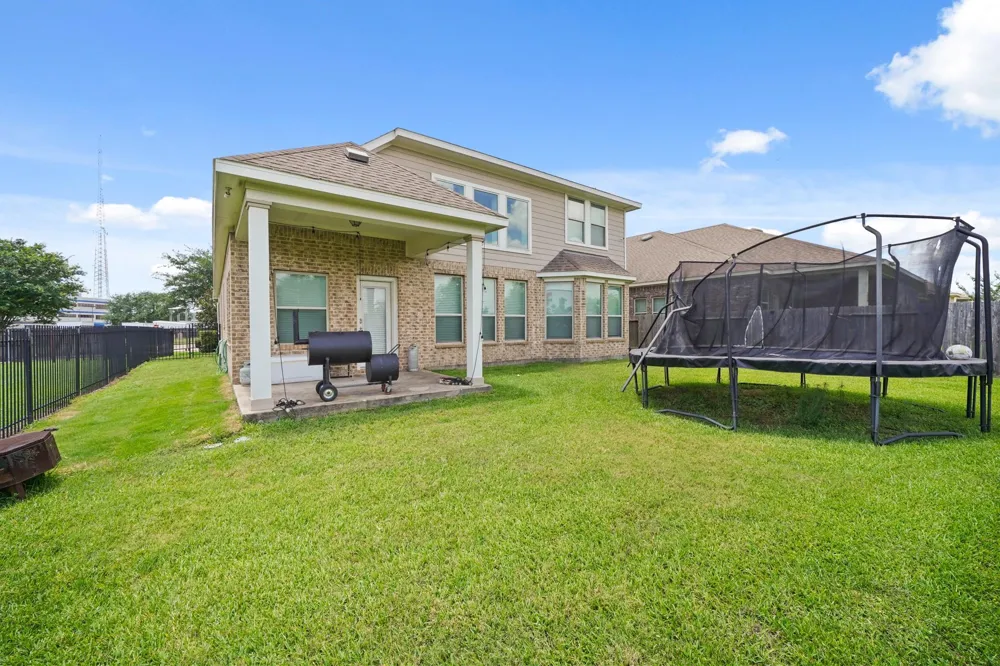 249 Castlegate Lane Jersey Village, TX 77065