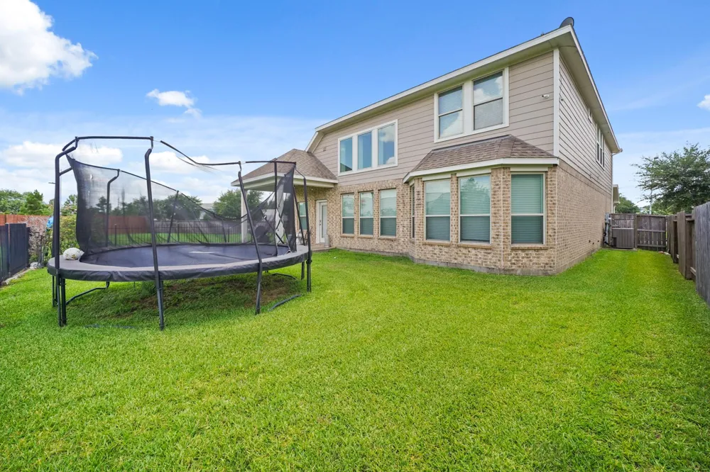 249 Castlegate Lane Jersey Village, TX 77065