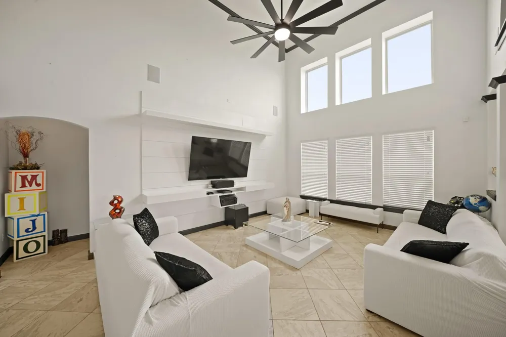 249 Castlegate Lane Jersey Village, TX 77065