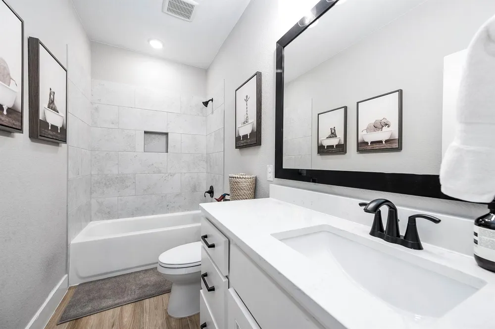 3102 Somerset Levens Lane Houston, TX 77055