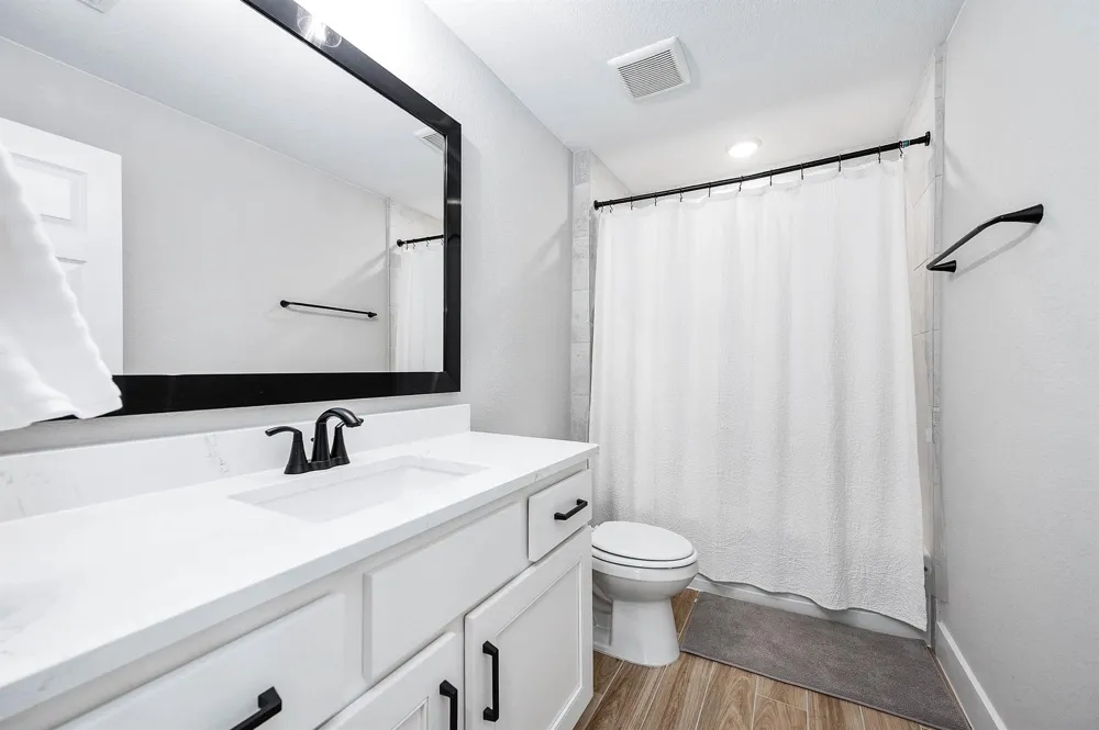 3102 Somerset Levens Lane Houston, TX 77055