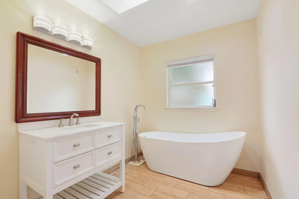 8340 SE CAMELLIA DRIVE Hobe Sound, FL 33455