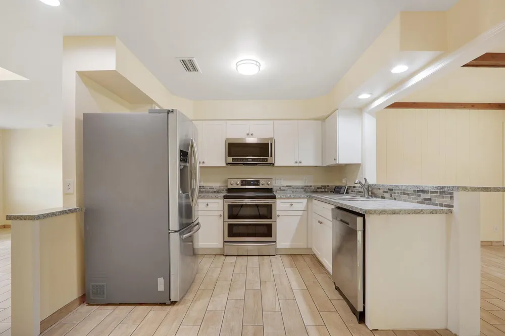 8340 SE CAMELLIA DRIVE Hobe Sound, FL 33455