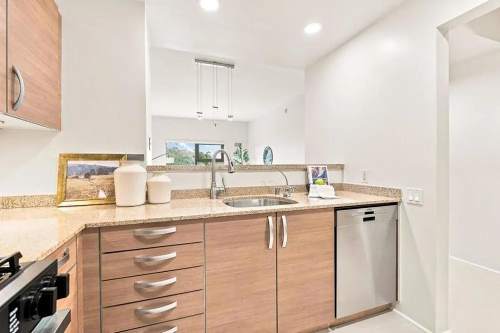 1 Mandalay Place #1510 South San Francisco, CA 94080