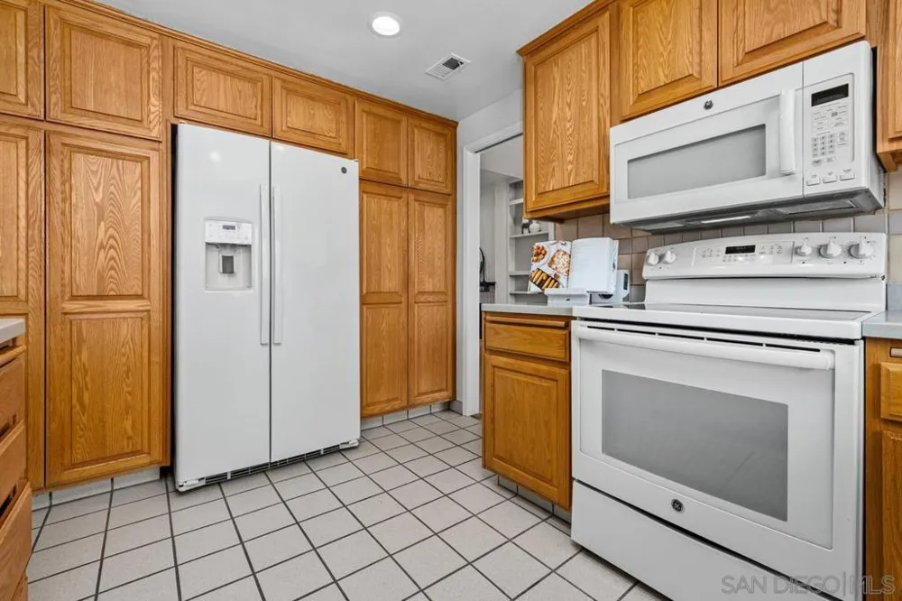 647 Windsor Circle Chula Vista, CA 91910