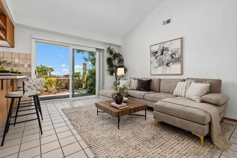 647 Windsor Circle Chula Vista, CA 91910