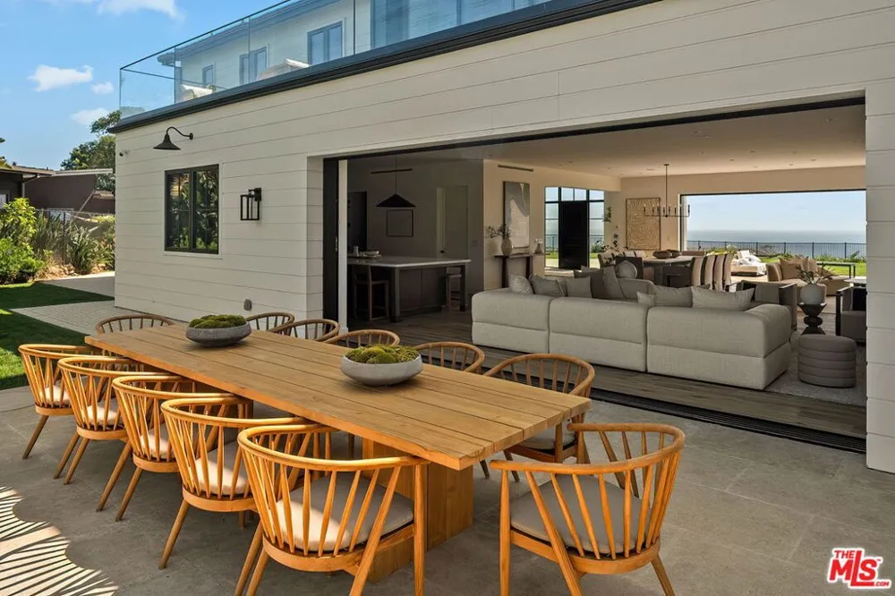 29623 Harvester Road Malibu, CA 90265