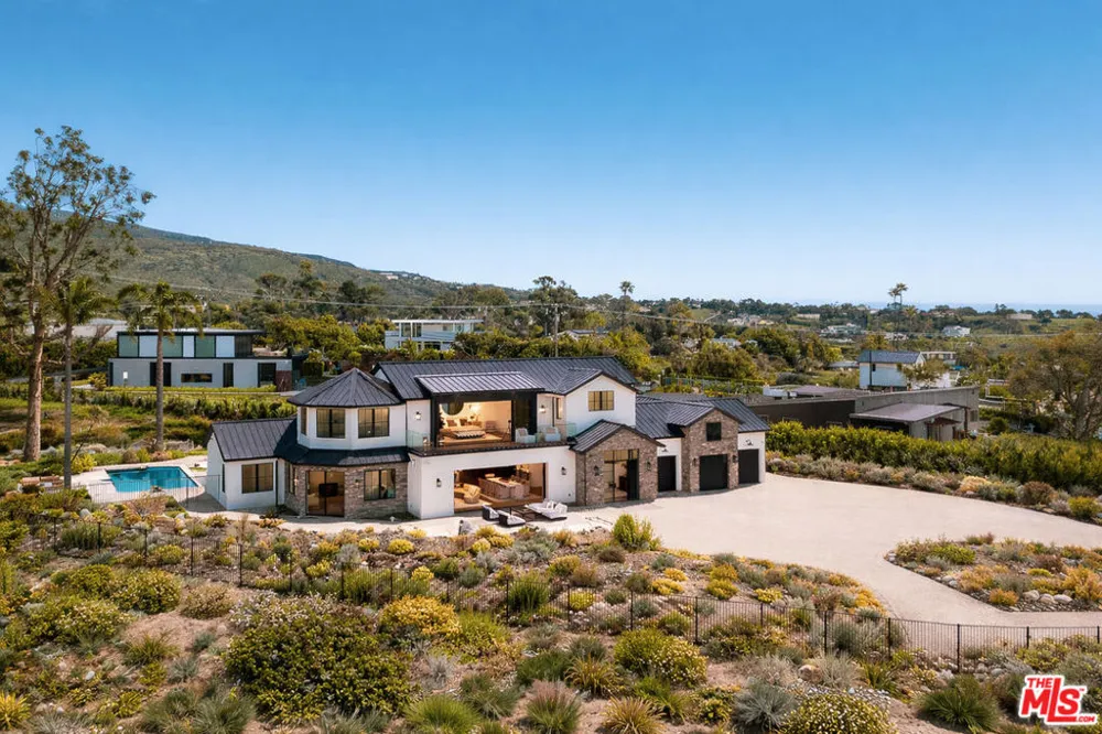 29623 Harvester Road Malibu, CA 90265