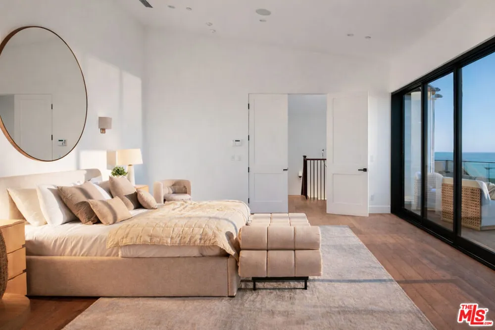 29623 Harvester Road Malibu, CA 90265