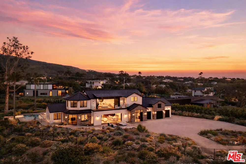 29623 Harvester Road Malibu, CA 90265