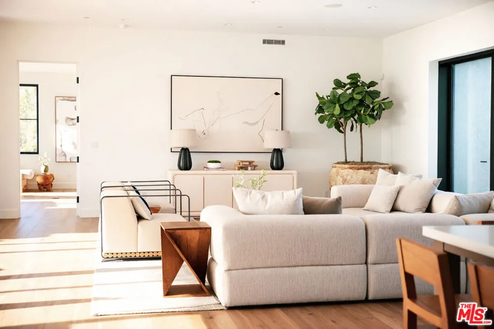29623 Harvester Road Malibu, CA 90265