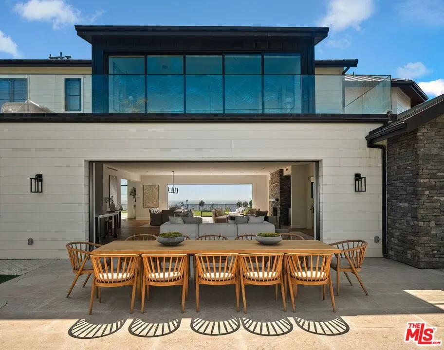 29623 Harvester Road Malibu, CA 90265