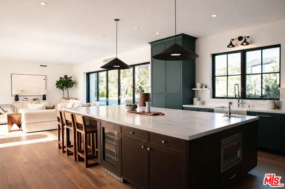 29623 Harvester Road Malibu, CA 90265