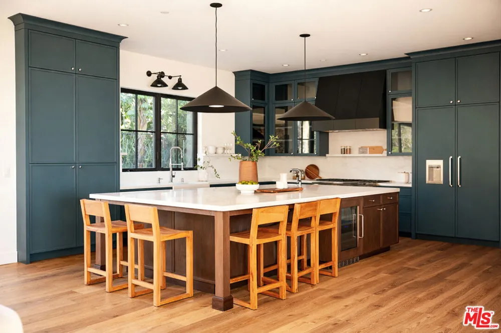 29623 Harvester Road Malibu, CA 90265