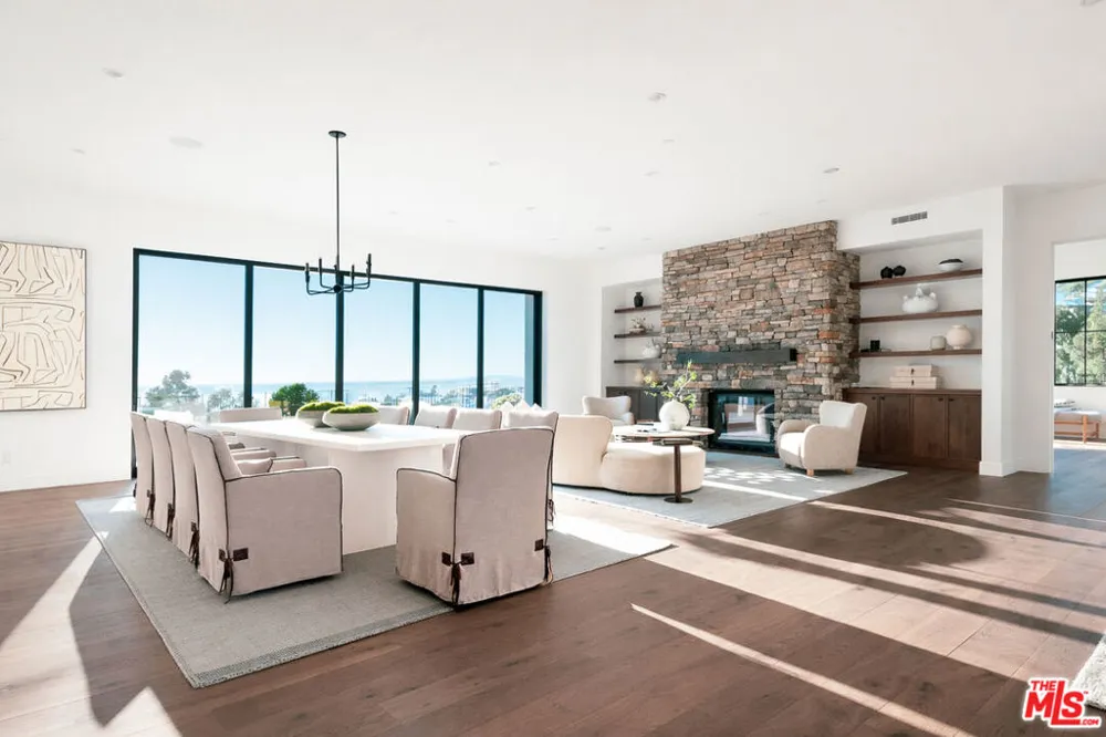 29623 Harvester Road Malibu, CA 90265