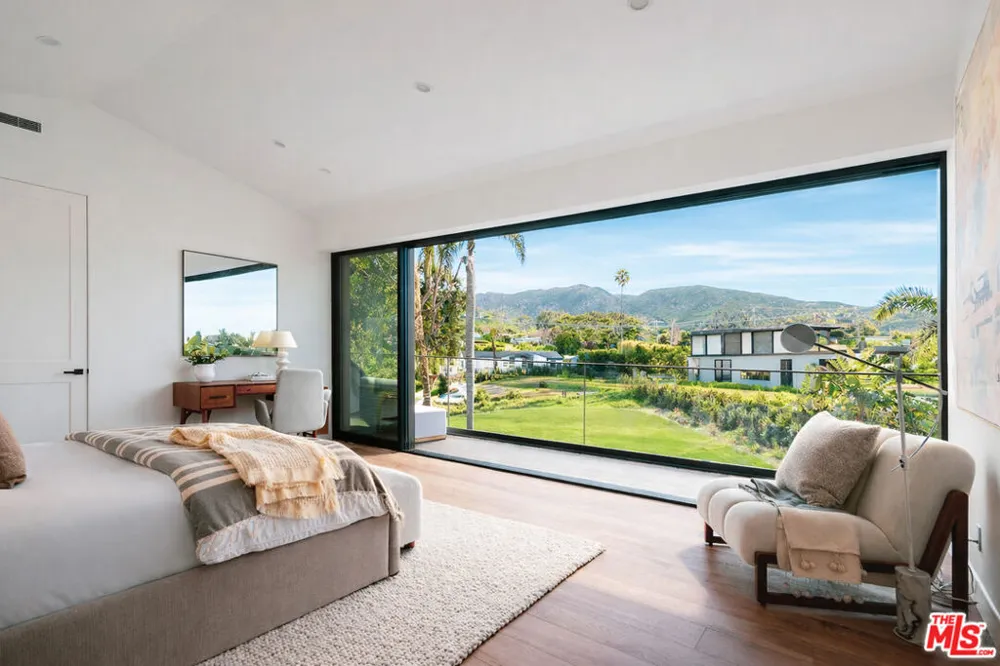 29623 Harvester Road Malibu, CA 90265