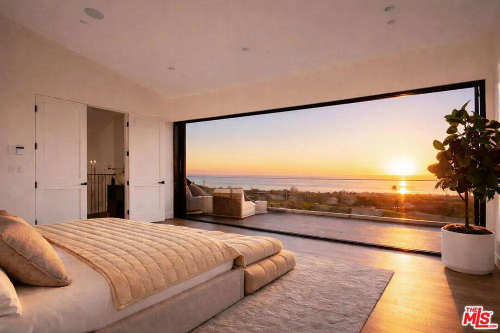 29623 Harvester Road Malibu, CA 90265