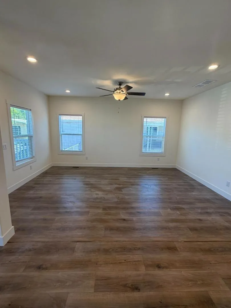 132 Village Circle #132 Sacramento, CA 95838