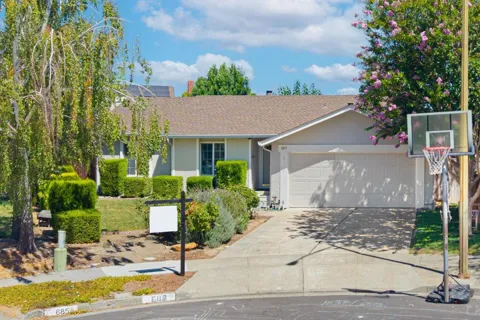 683 Choctaw Court