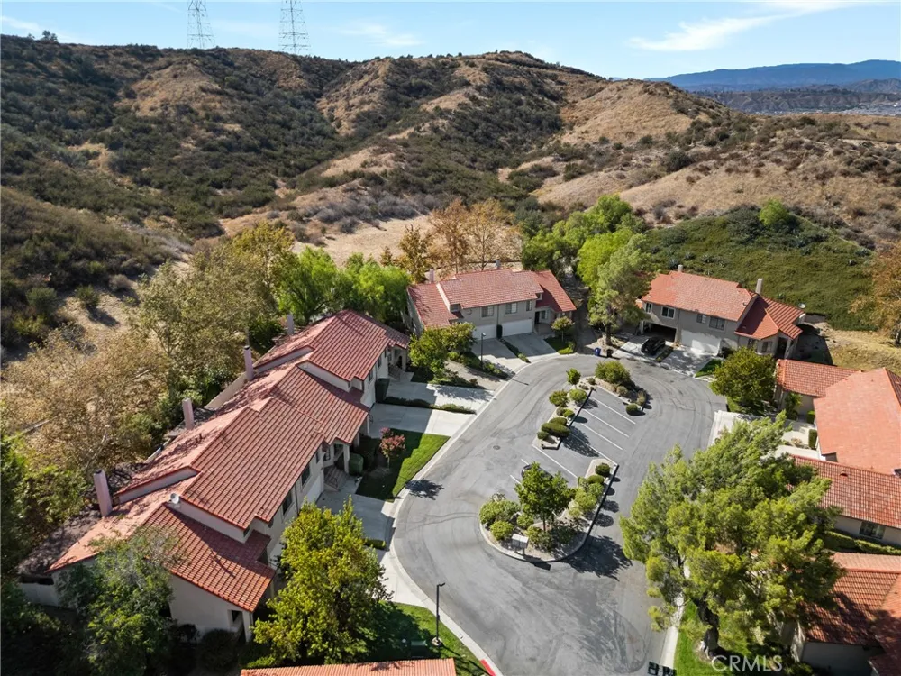 20061 Avenue Of The Oaks Newhall, CA 91321