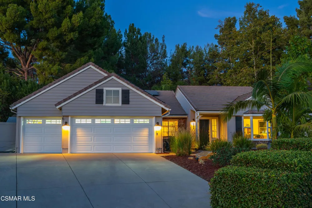 2085 Casual Court Simi Valley, CA 93065