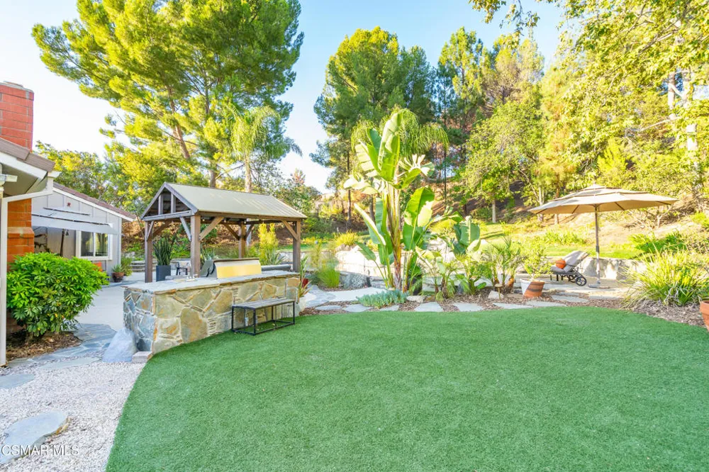 2085 Casual Court Simi Valley, CA 93065