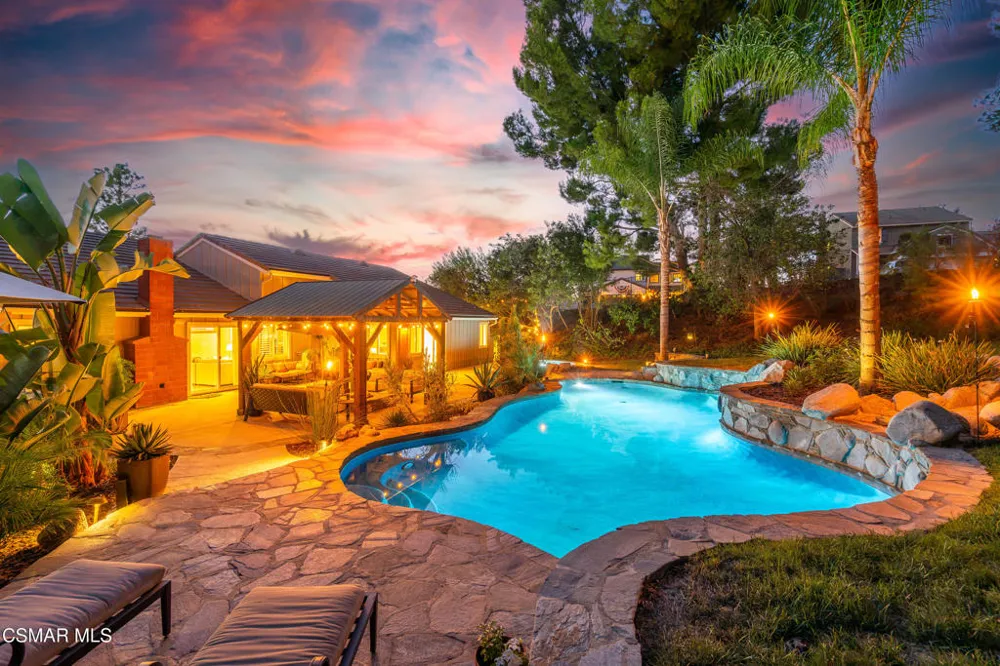 2085 Casual Court Simi Valley, CA 93065