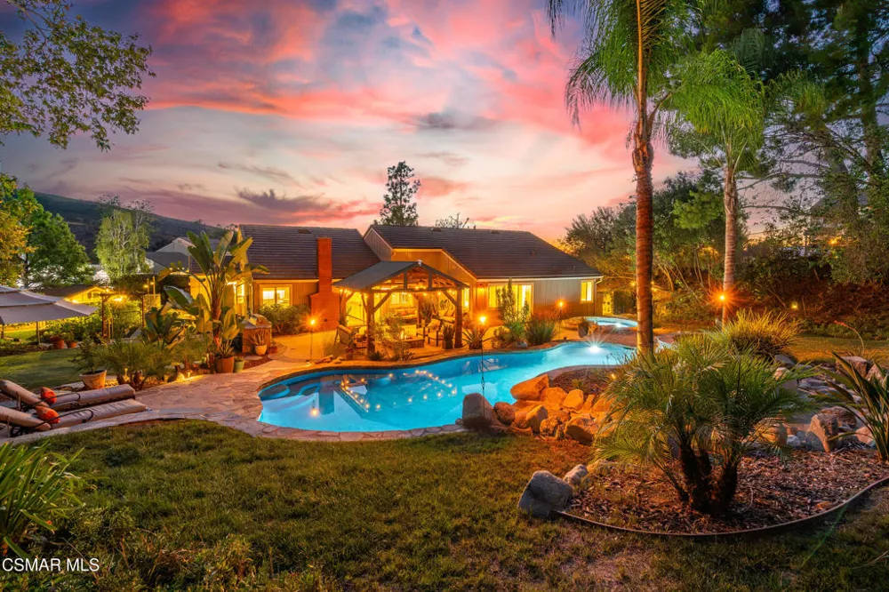 2085 Casual Court Simi Valley, CA 93065