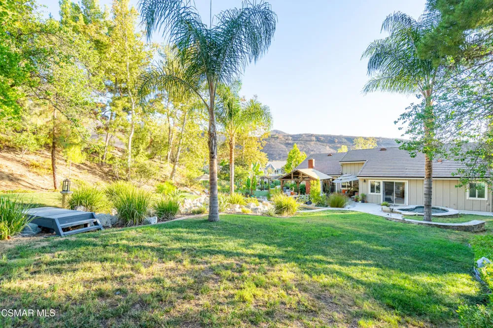 2085 Casual Court Simi Valley, CA 93065