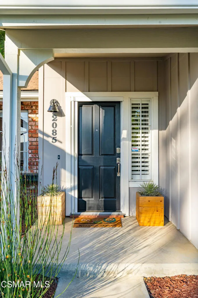 2085 Casual Court Simi Valley, CA 93065