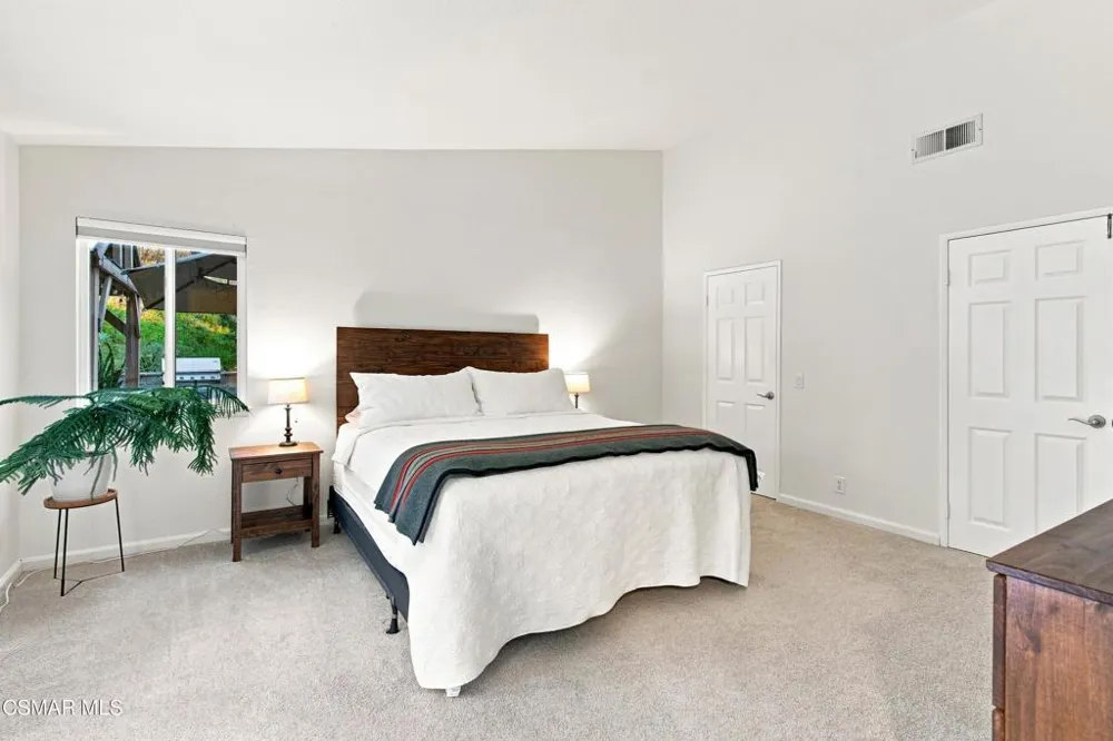2085 Casual Court Simi Valley, CA 93065