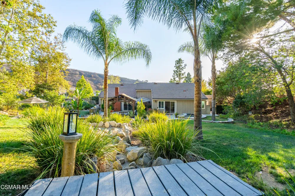2085 Casual Court Simi Valley, CA 93065