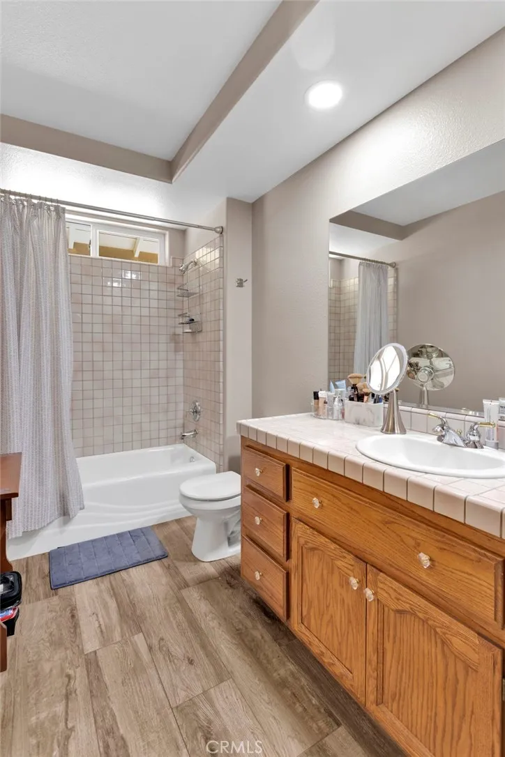 12480 Reata Apple Valley, CA 92308