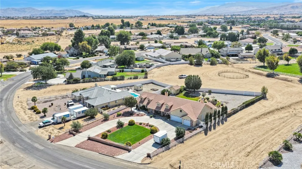 12480 Reata Apple Valley, CA 92308