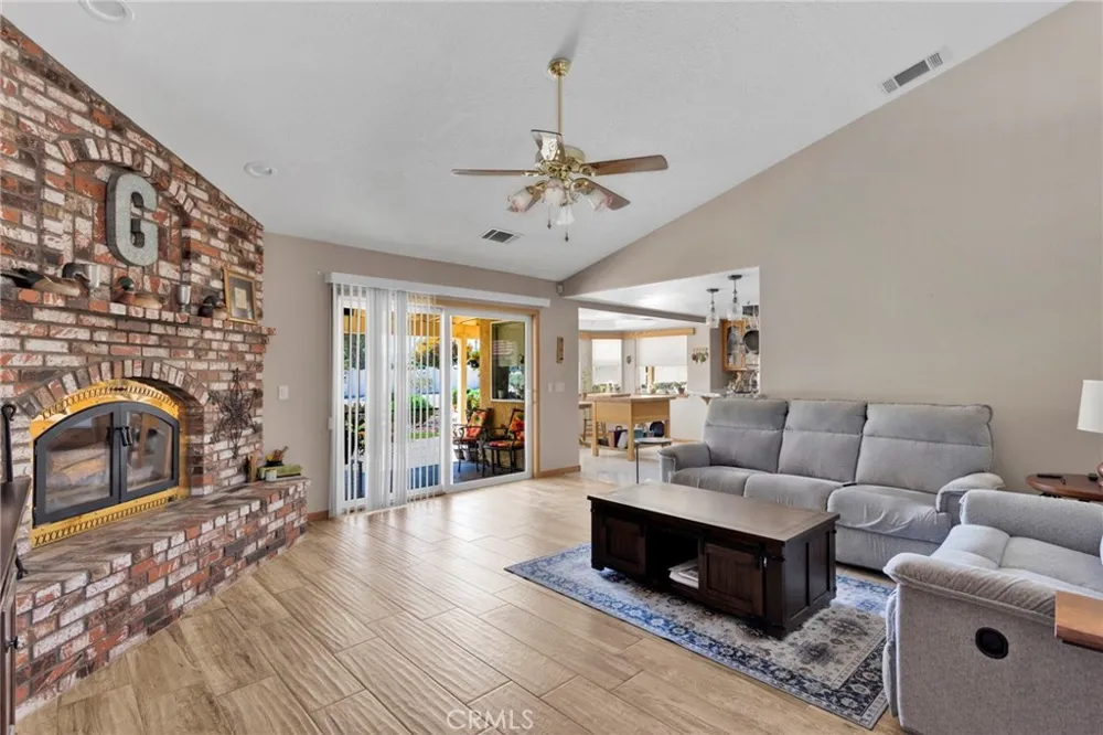 12480 Reata Apple Valley, CA 92308