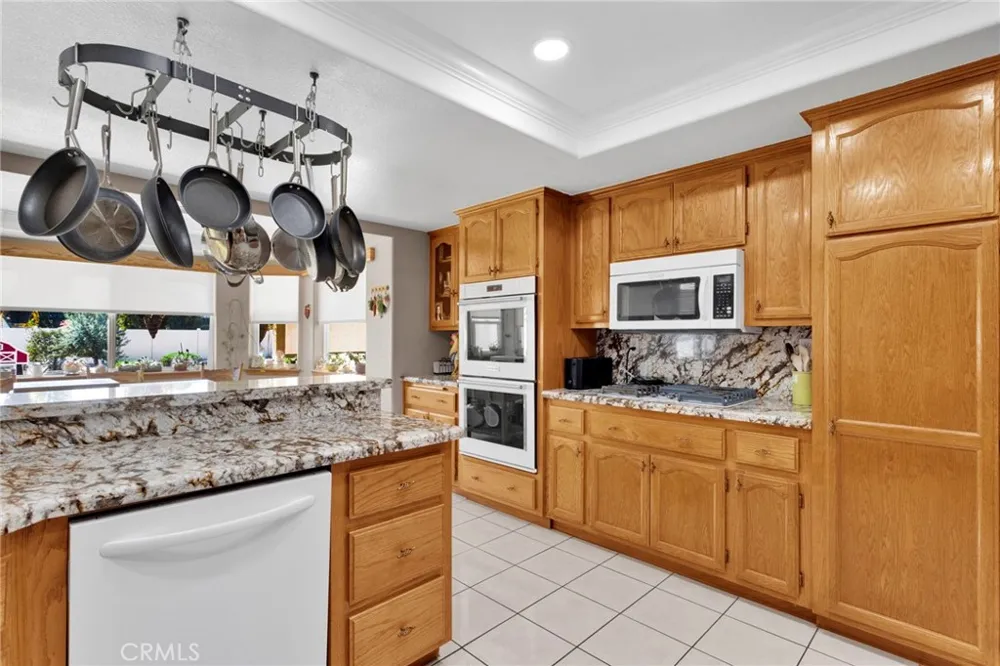 12480 Reata Apple Valley, CA 92308