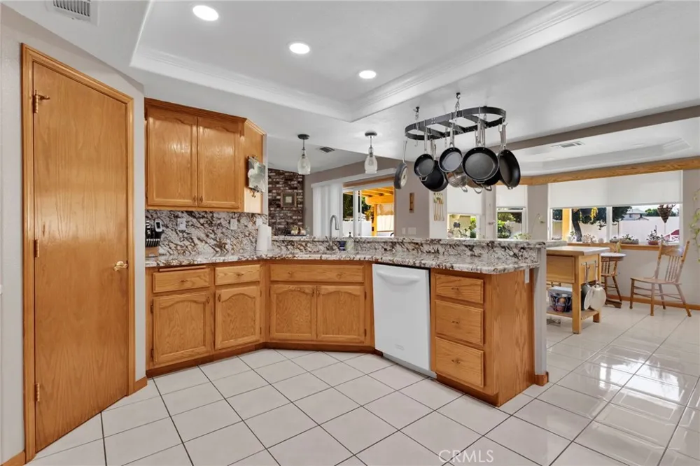 12480 Reata Apple Valley, CA 92308