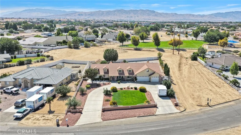 12480 Reata Apple Valley, CA 92308