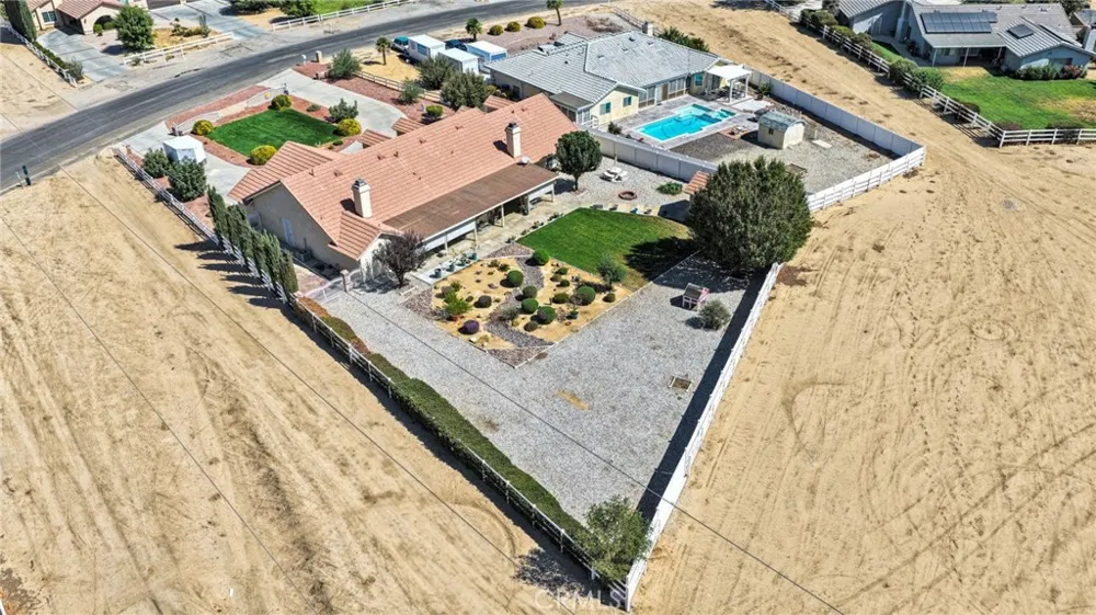 12480 Reata Apple Valley, CA 92308