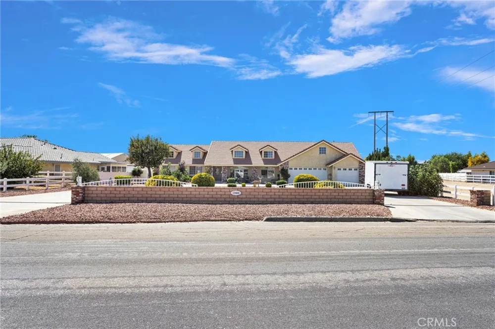 12480 Reata Apple Valley, CA 92308