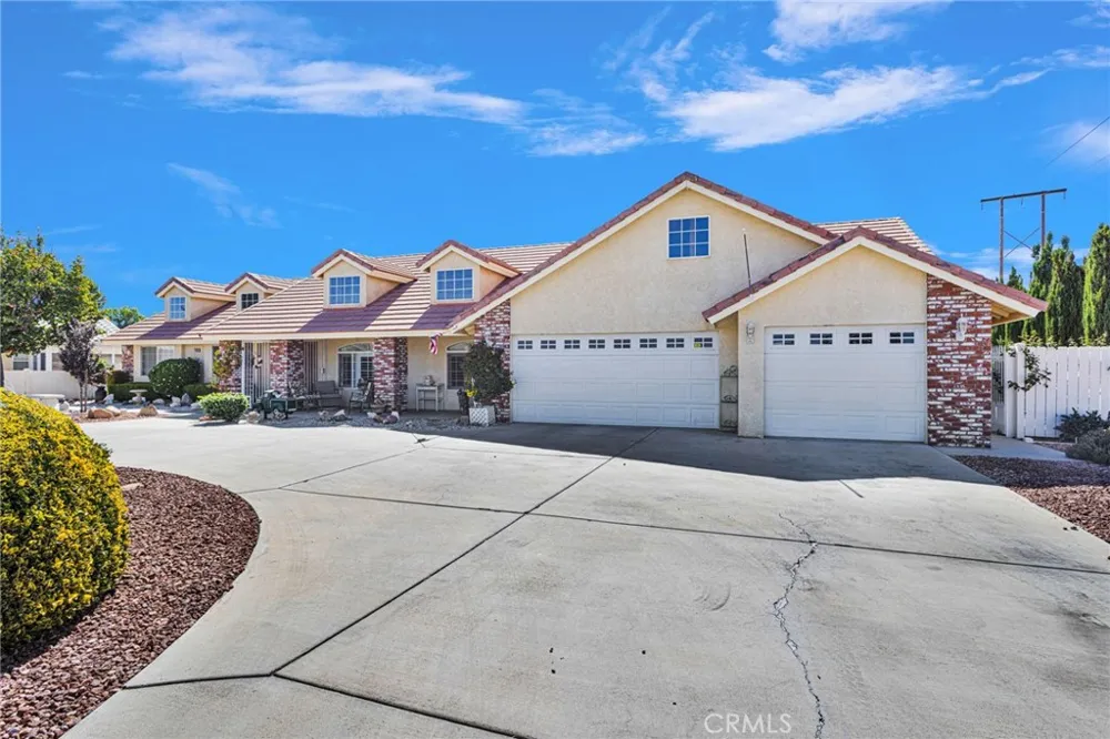 12480 Reata Apple Valley, CA 92308