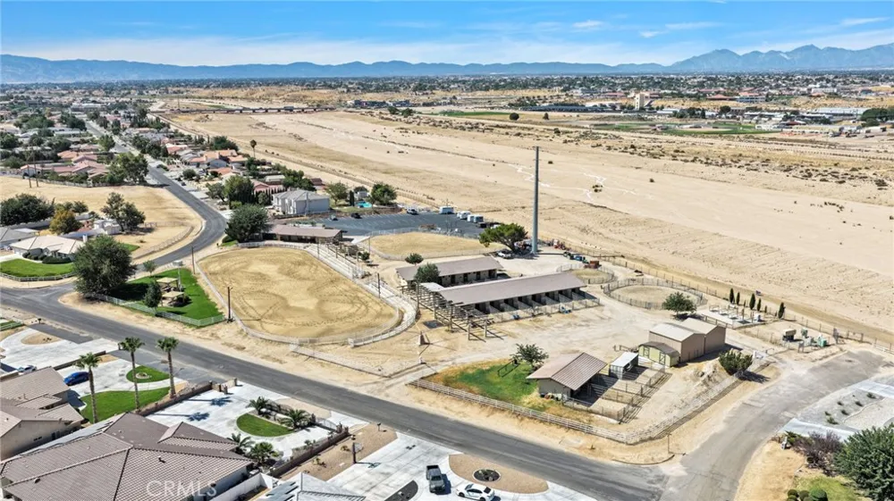 12480 Reata Apple Valley, CA 92308