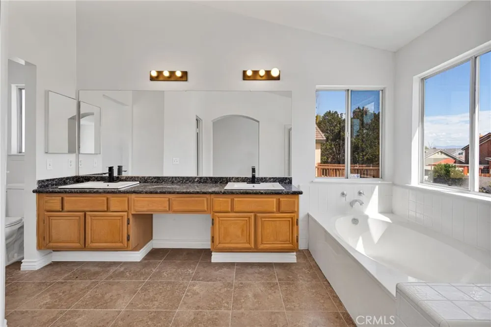 14013 Dale Court Victorville, CA 92392