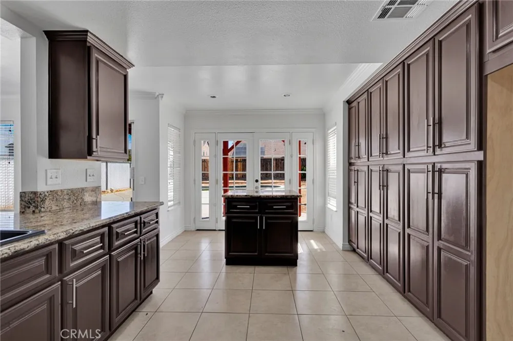 14013 Dale Court Victorville, CA 92392