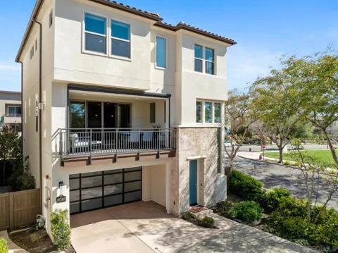 16240 Camden Cir