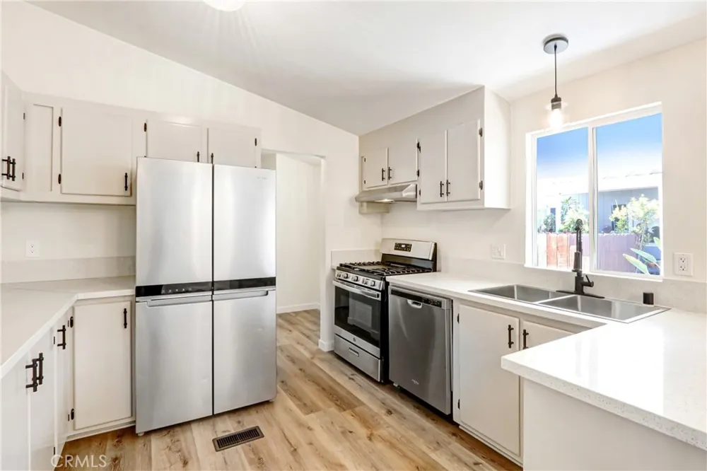 5800 Hamner Avenue #692 Eastvale, CA 91752