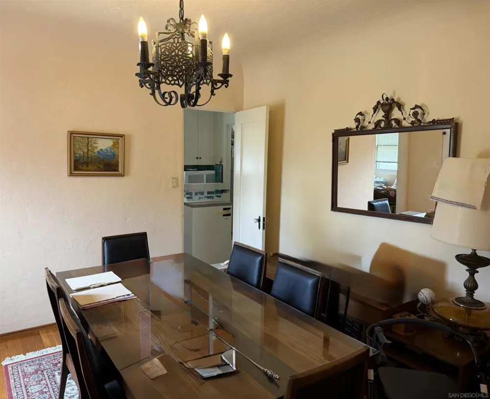4191 Hilldale Road San Diego, CA 92116