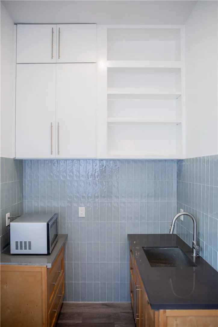 5908 Atlantic AVE UNIT #F Long Beach, CA 90805