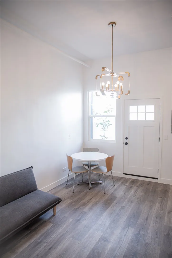 5908 Atlantic AVE UNIT #F Long Beach, CA 90805