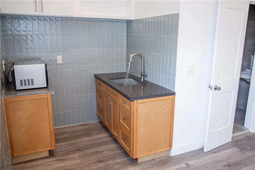 5908 Atlantic AVE UNIT #F Long Beach, CA 90805